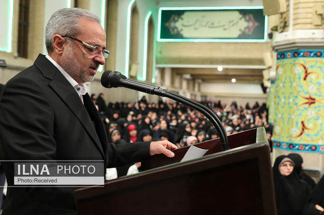 دیدار هزاران نفر از معلمان سراسر کشور با رهبر انقلاب