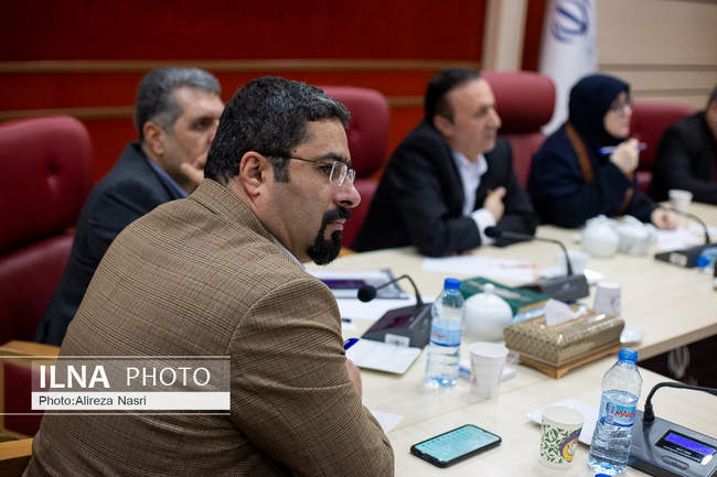 نشست خبری سخنگوی دولت با خبرنگاران قزوینی 