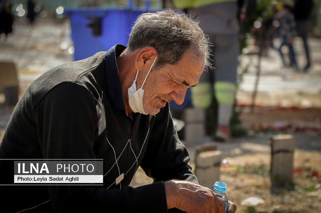 قربانیان کرونا غریبانه در دل خاک 