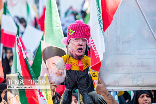 راهپیمایی گرامیداشت روز ۱۳ آبان