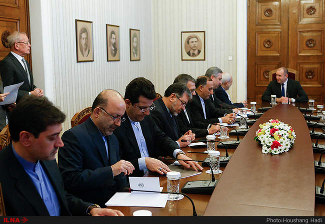 دیدار محمدجواد ظریف با رئیس‌جمهور بلغارستان 