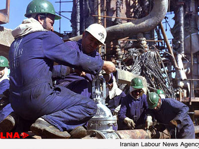 کارگران پتروشیمی ایلام خواستار کاهش ساعات کار شدند