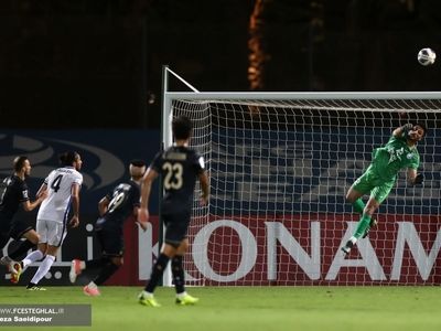 خطرناک‌ترین مهاجم آسیا در جیب رشید!