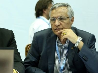 درخشنده ناظر رقابت‌های والیبال قهرمانی مردان