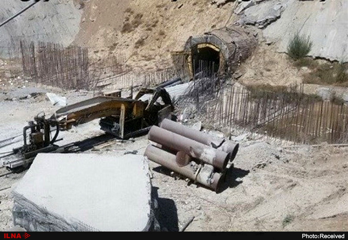 انتقال هفتمین سرشاخه رودخانه کارون به اصفهان/  مسئولان تکذیب می کنند؛ فعالان محیط زیست تأیید 