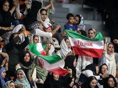 استقبال سرد تماشاگران از بازی‌های لیگ برتر؛ به بانوان اجازه ورود بدهید (گزارش ویژه)