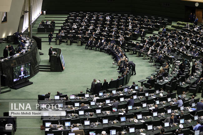 حضور رئیس جمهور در مجلس برای دفاع از کابینه