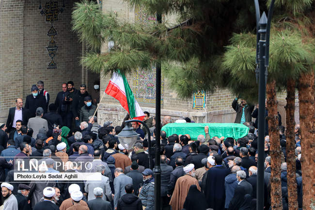 تشییع پیکر آیت‌الله امامی کاشانی