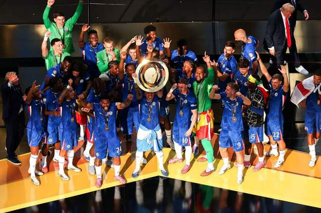 گزارش تصویری از مراسم قهرمانی چلسی در جام جهانی باشگاه ها