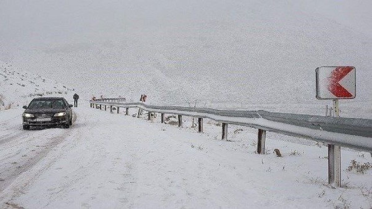 بسته شدن همه محورهای کوهستانی استان به جز محور جنگل گلستان