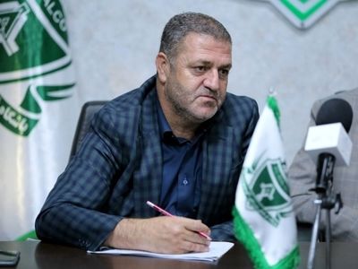 رجاییان: رحمتی به داور آقای مهندس گفت اخراج شد/ باید از سهم فوتبال برای VAR خرج کنند