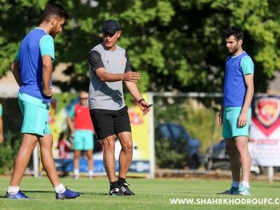 ادامه تمرینات شاگردان گل محمدی پیش از بازی با مس