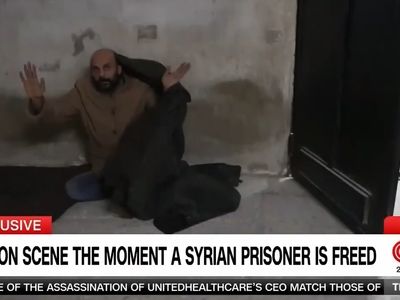 فیلمی از پیدا شدن فرد جدیدی در زندان صیدنایا دمشق توسط گزارشگر شبکه CNN 