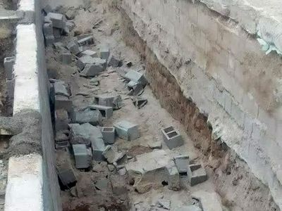 مرگ و مصدومیت دو کارگر بر اثر ریزش دیوار کارخانه 