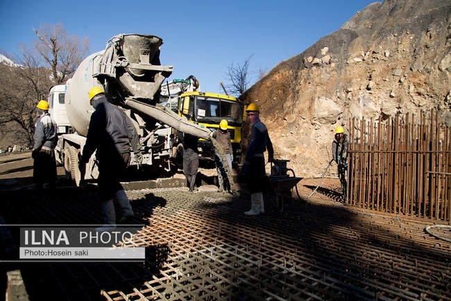 بازدید رئیس بنیاد مستضعفان از فاز ۳ آزادراه تهران شمال