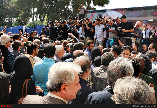 حاشیه مراسم تشییع و بدرقه پیکر داود رشیدی به روایت عکس