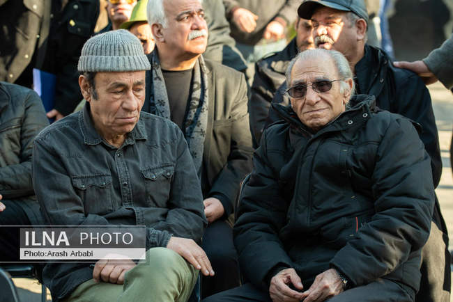 مراسم تشییع پیکر عنایت بخشی