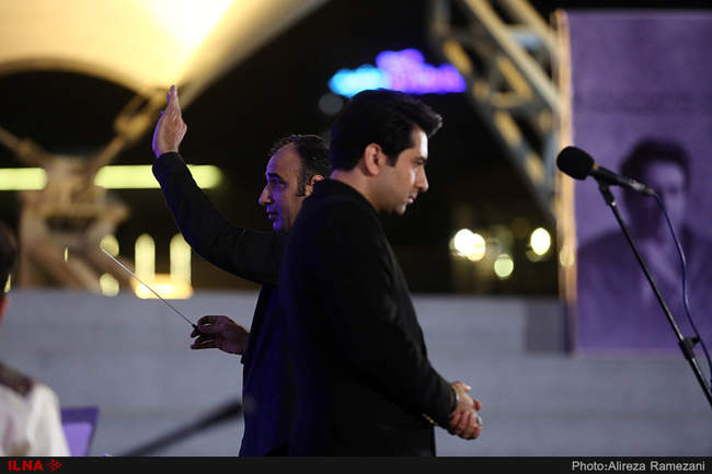 اولین کنسرت خیابانی رایگان با اجرای محمد معتمدی