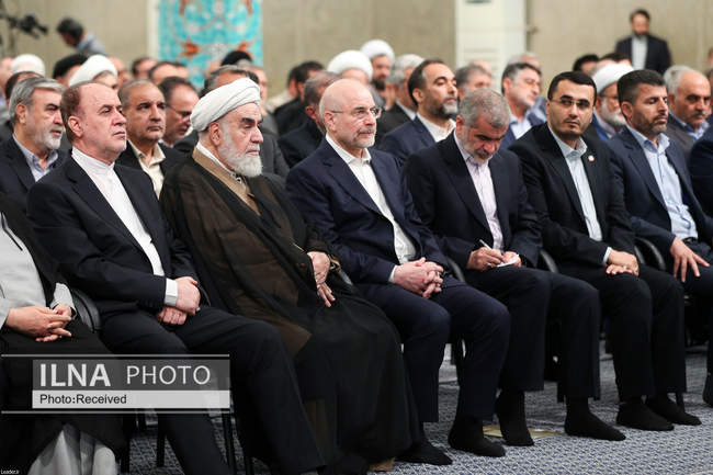 دیدار نمایندگان مجلس شورای اسلامی با رهبر انقلاب