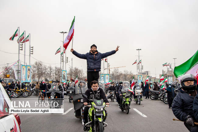 مراسم راهپیمایی ۲۲ بهمن در تهران ( 3 )