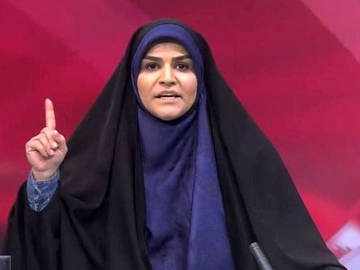 کلمات شاعران قزوین در وصف اقدام دلاورانه بانوی گوینده خبر به صف شدند