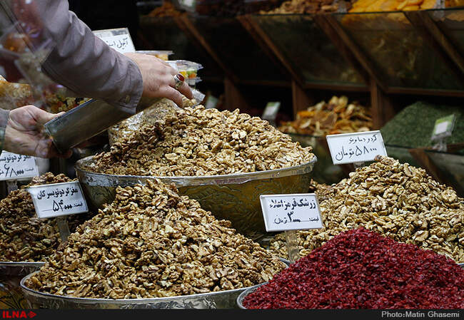 بازار میوه و آجیل در آستانه شب یلدا