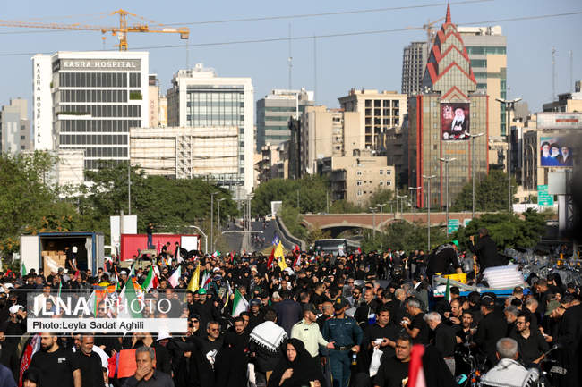 دومین روز مراسم وداع با رهبر شهید انقلاب در مصلای تهران/ 10