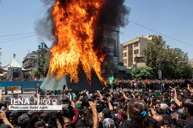 آئین خیمه سوزان ظهر عاشورا در بازار تهران