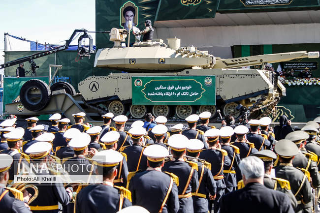 مراسم رژه روز ارتش با حضور رئیس جمهور