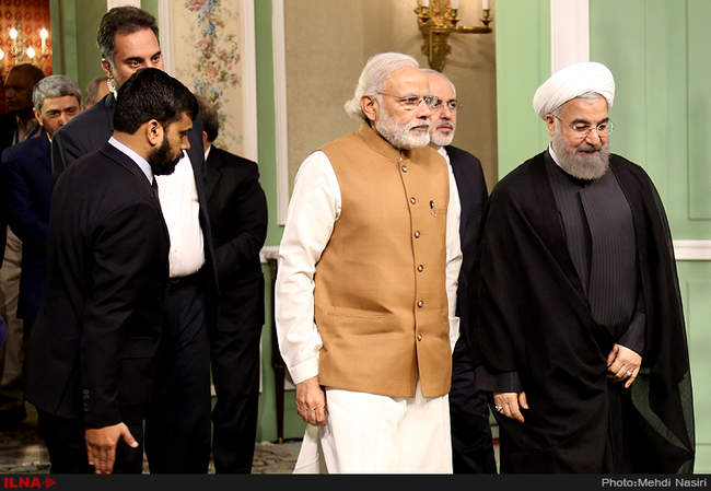 استقبال رسمی روحانی از نخست وزیر هند وامضای تفاهم نامه همکاری بین دو 