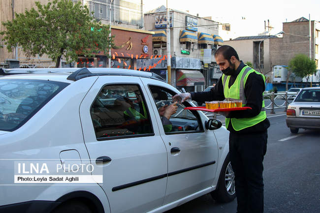 حال و هوای تهران درشب نیمه شعبان