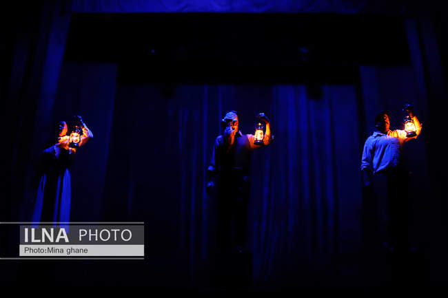  نمایش «آماس» به کارگردانی آرش سنجابی 