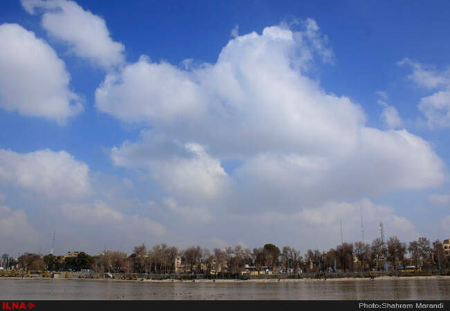 جاری شدن آب در رودخانه زاینده رود اصفهان