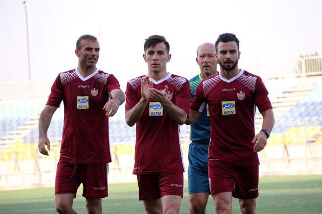 گزارش تصویری تمرین پرسپولیس؛ جواب احمدزاده به هواداران پرسپولیس