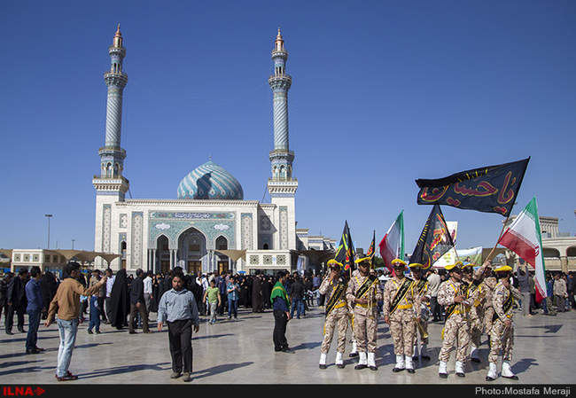 تشییع پیکر هفت تن از مدافعان حرم لشکر فاطمیون در قم