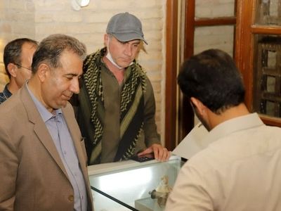 نمایشِ تابوتِ مردِ ۲۲۰۰ ساله در لرستان
