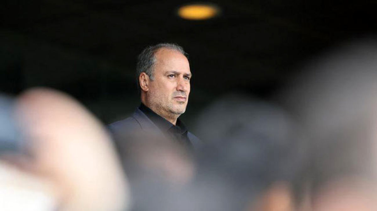 تاج عزادار شد