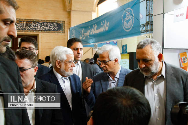 بازدید معاون اول رئیس‌جمهور از نمایشگاه کتاب تهران