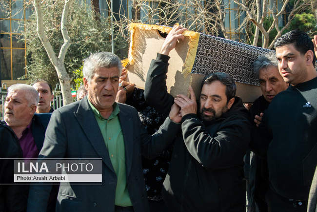 مراسم تشییع پیکر عنایت بخشی