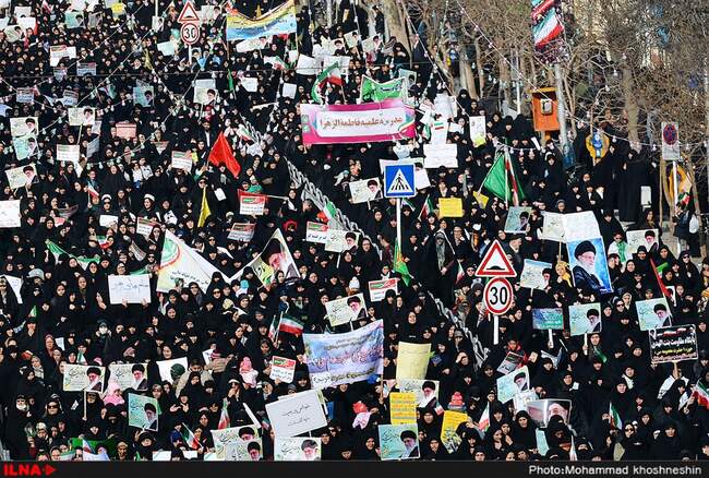 راهپیمایی مردم در محکومیت اغتشاشات اخیر - مشهد