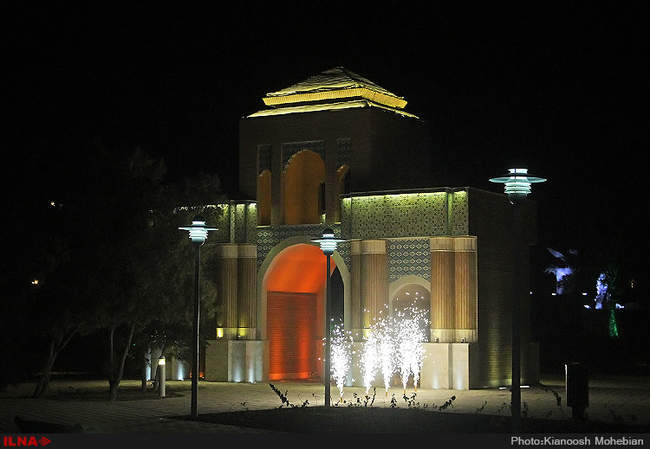 افتتاح پروژه های عمرانی در کیش به مناسبت هفته دولت