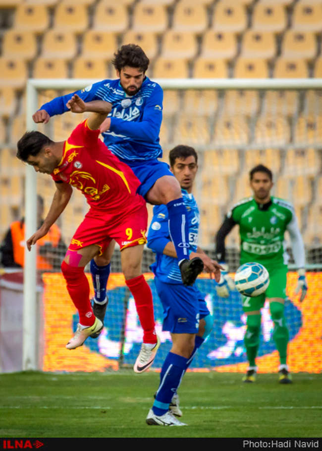 لیگ برتر فوتبال / نفت تهران-استقلال تهران