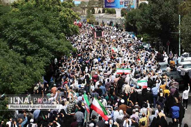 راهپیمایی خشم و نصر و تشییع شهدا در اصفهان