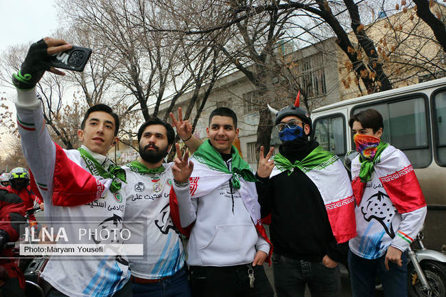 حضور مردم تبریز در راهپیمایی ۲۲ بهمن