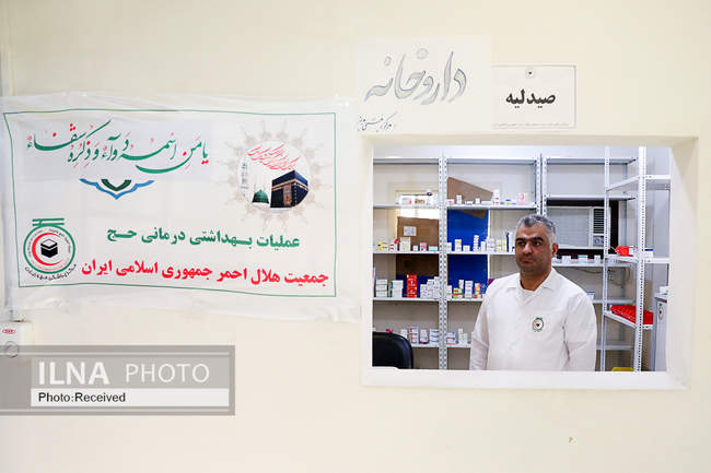  بازدید سرپرست حجاج ایرانی از زائران کشورمان و مرکز پزشکی هلال احمر د