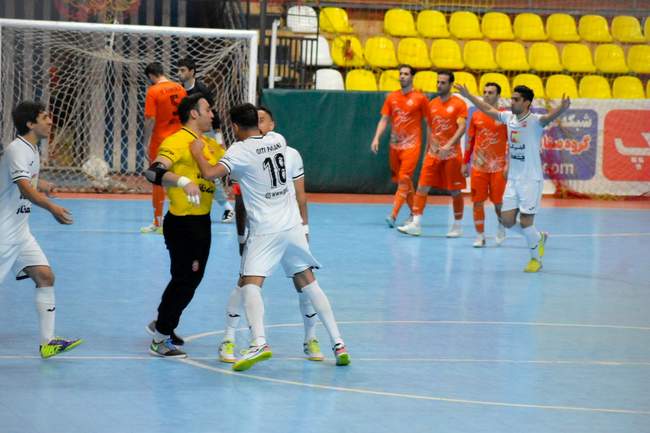 گزارش تصویری دیدار گیتی پسند و مس سونگون