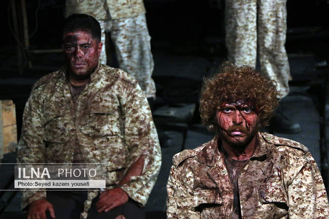 تئاتر «اولولری قویلایین»؛ پیام‌آور صلح روی صحنه تبریز