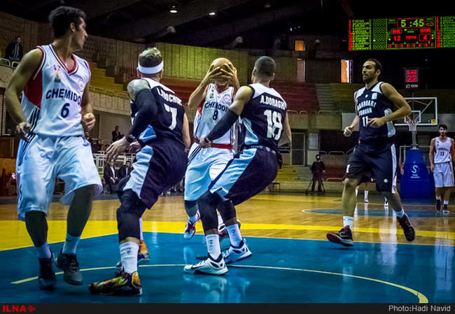 برتری تیم بسکتبال شیمیدر تهران برابر شهرداری گرگان