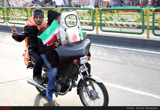 راهپیمایی یوم الله 22 بهمن/7