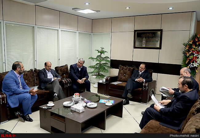 دیدار دبیر کل خانه کارگر با مسئولین اتاق اصناف